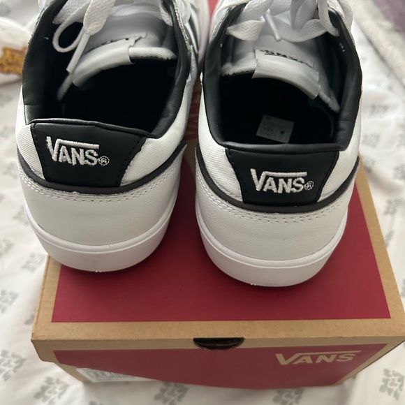 Vans Like new , with box. I used just once - Picture 5 of 5